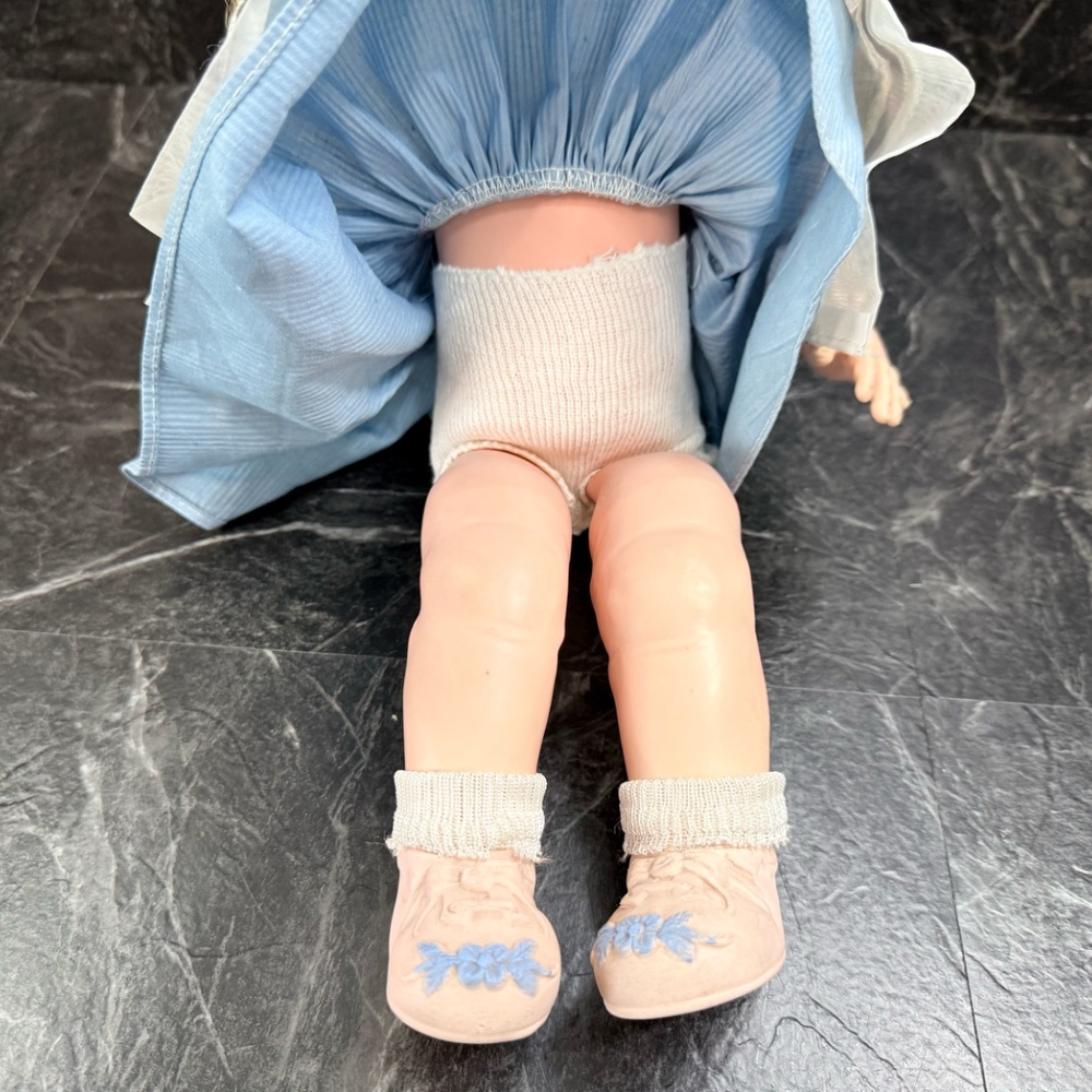 HORSMAN Vintage Blinking Eye Doll - Picture 9 of 16